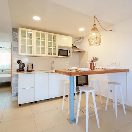 Casa Faro - Tranquilidad Y Belleza A Pasos Del Mar Cala en Bosch